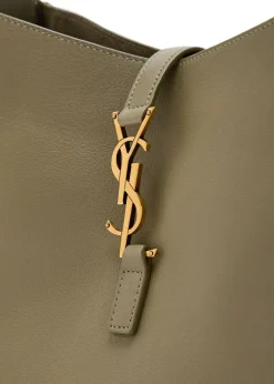 Le 5 à 7 small leather hobo bag