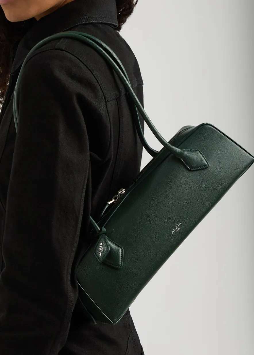 Le Teckel medium grained leather shoulder bag