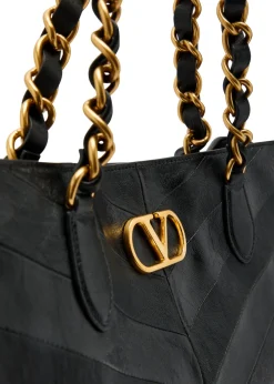 Logo-plaque chevron leather tote bag