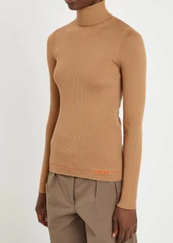 Logo wool top