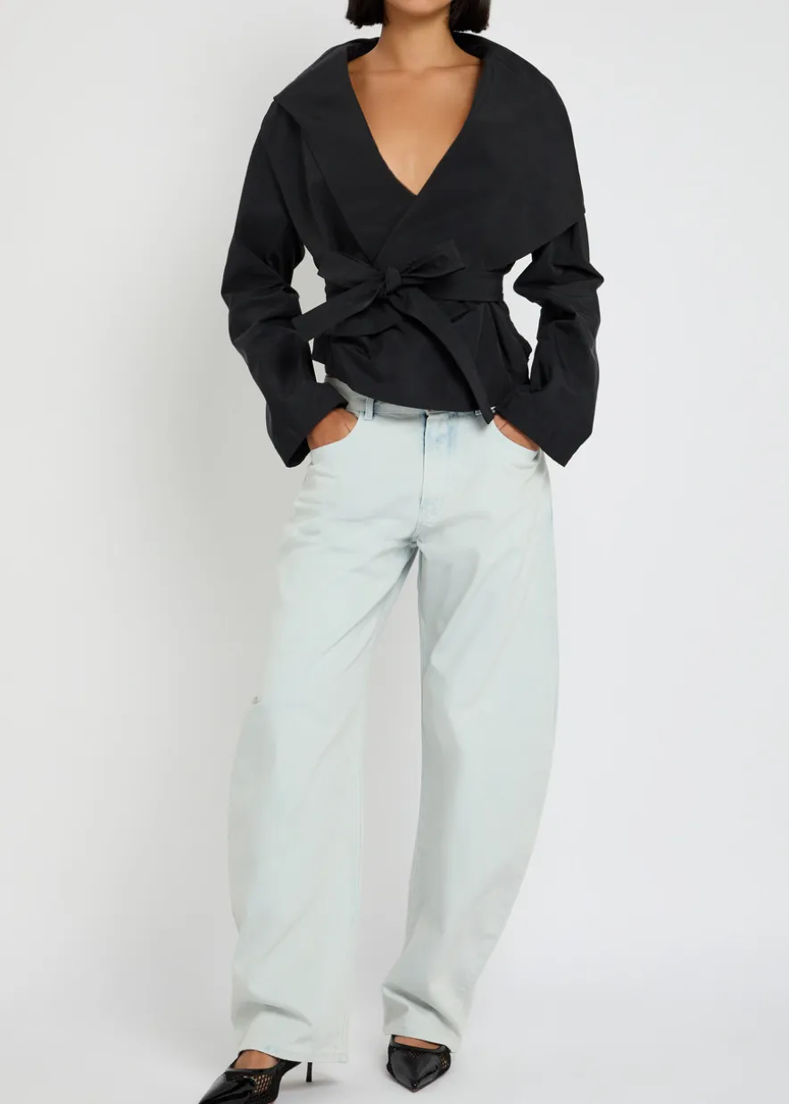Low Round barrel-leg jeans