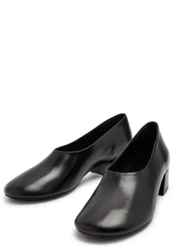 Marcy 30 leather pumps