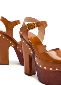 Meret 115 wood and glossed leather platform clogs