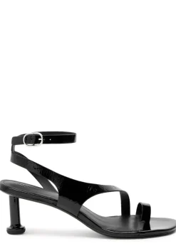 Miquela Onix patent leather sandals