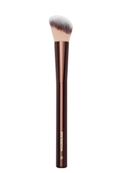 No. 15 Blush Brush