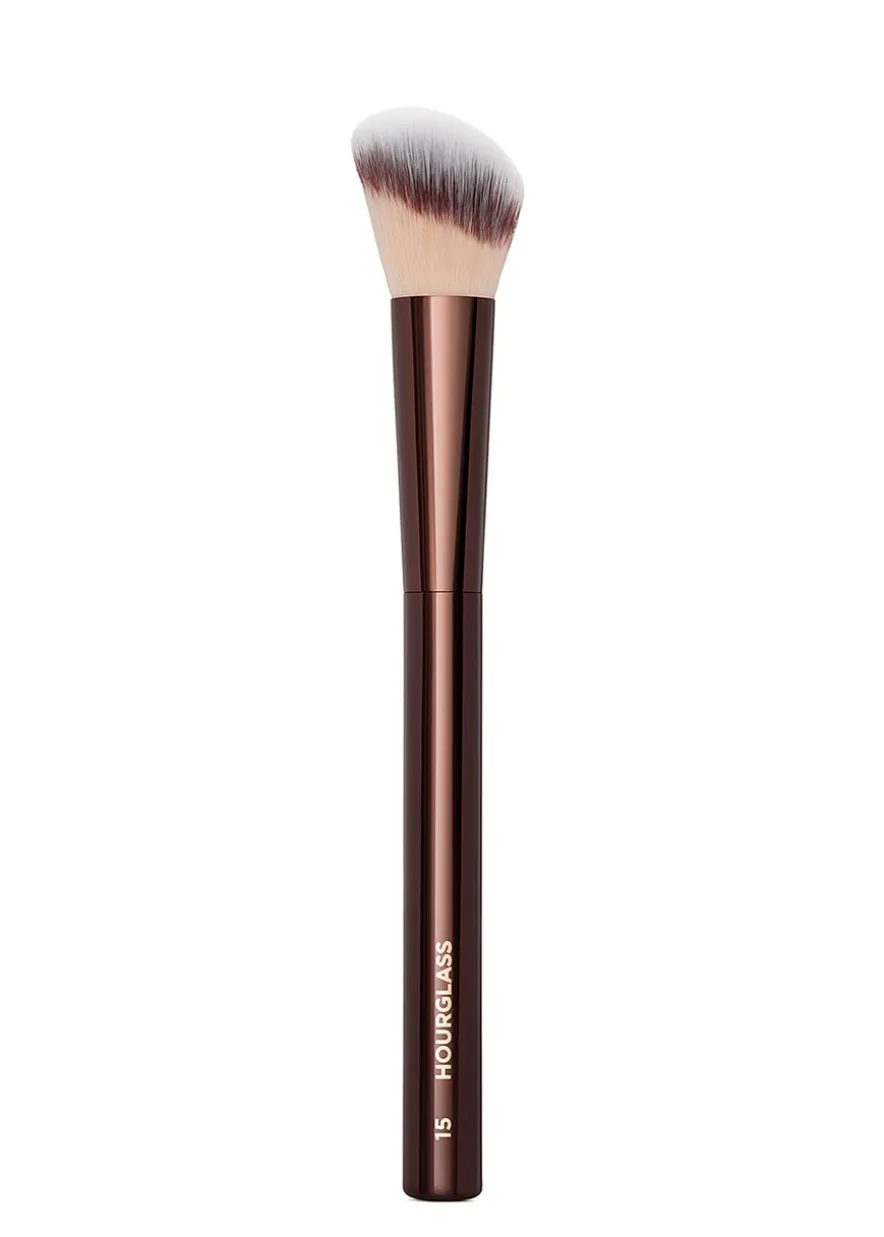 No. 15 Blush Brush
