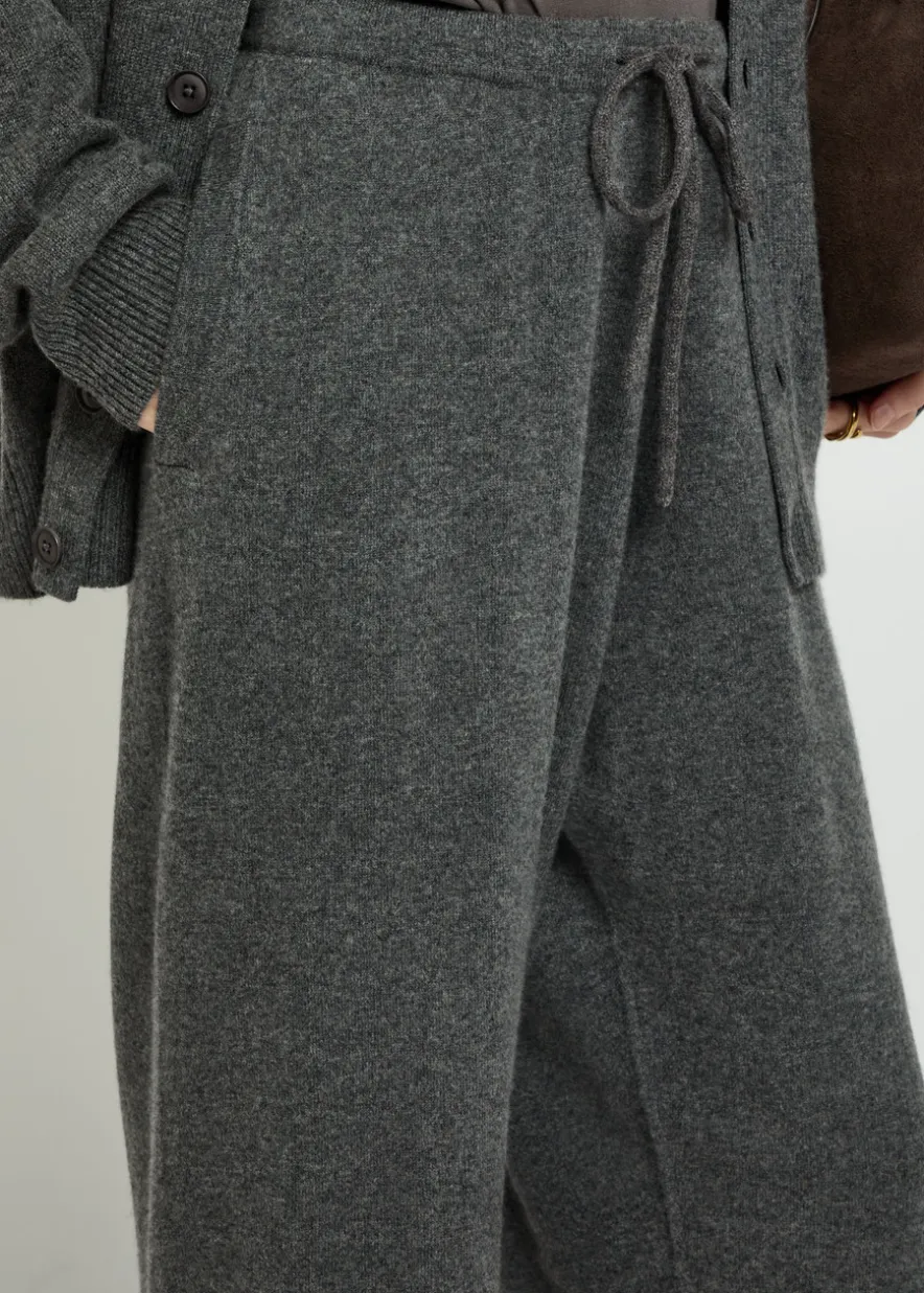 N°462 Slouch cashmere-blend trousers