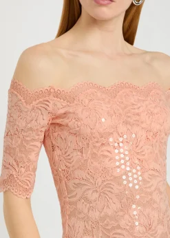 Off-the-shoulder lace top