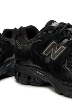 2002 panelled GORE-TEX® mesh sneakers