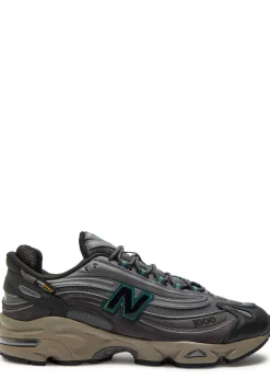 1000 panelled mesh sneakers