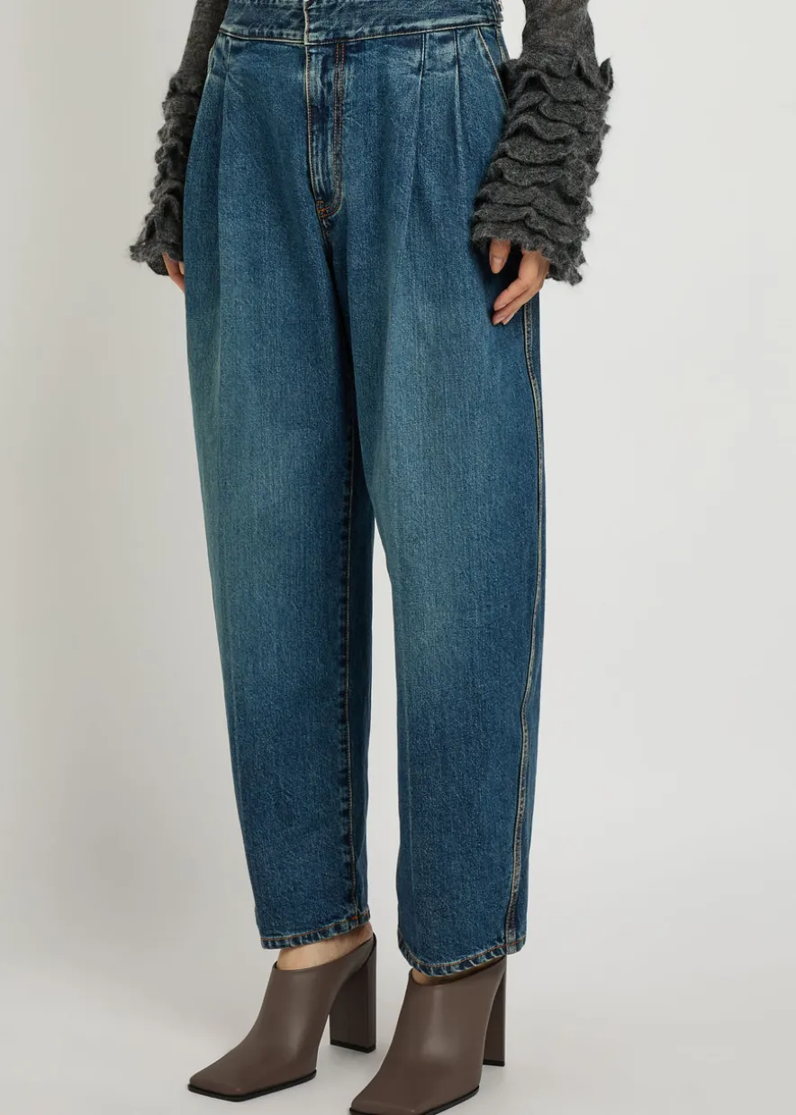 Pleated barrel-leg jeans