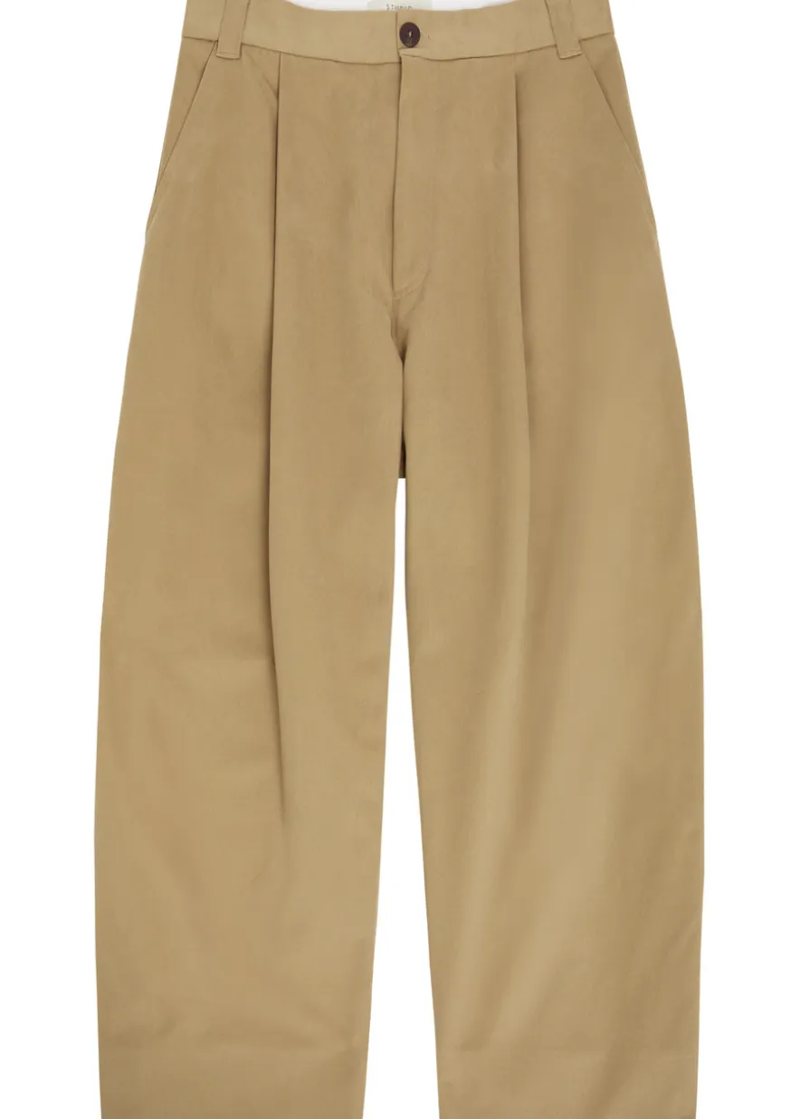 Pleated wide-leg trousers