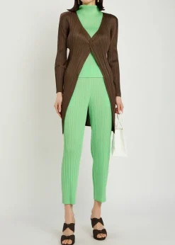 Pleated woven coat