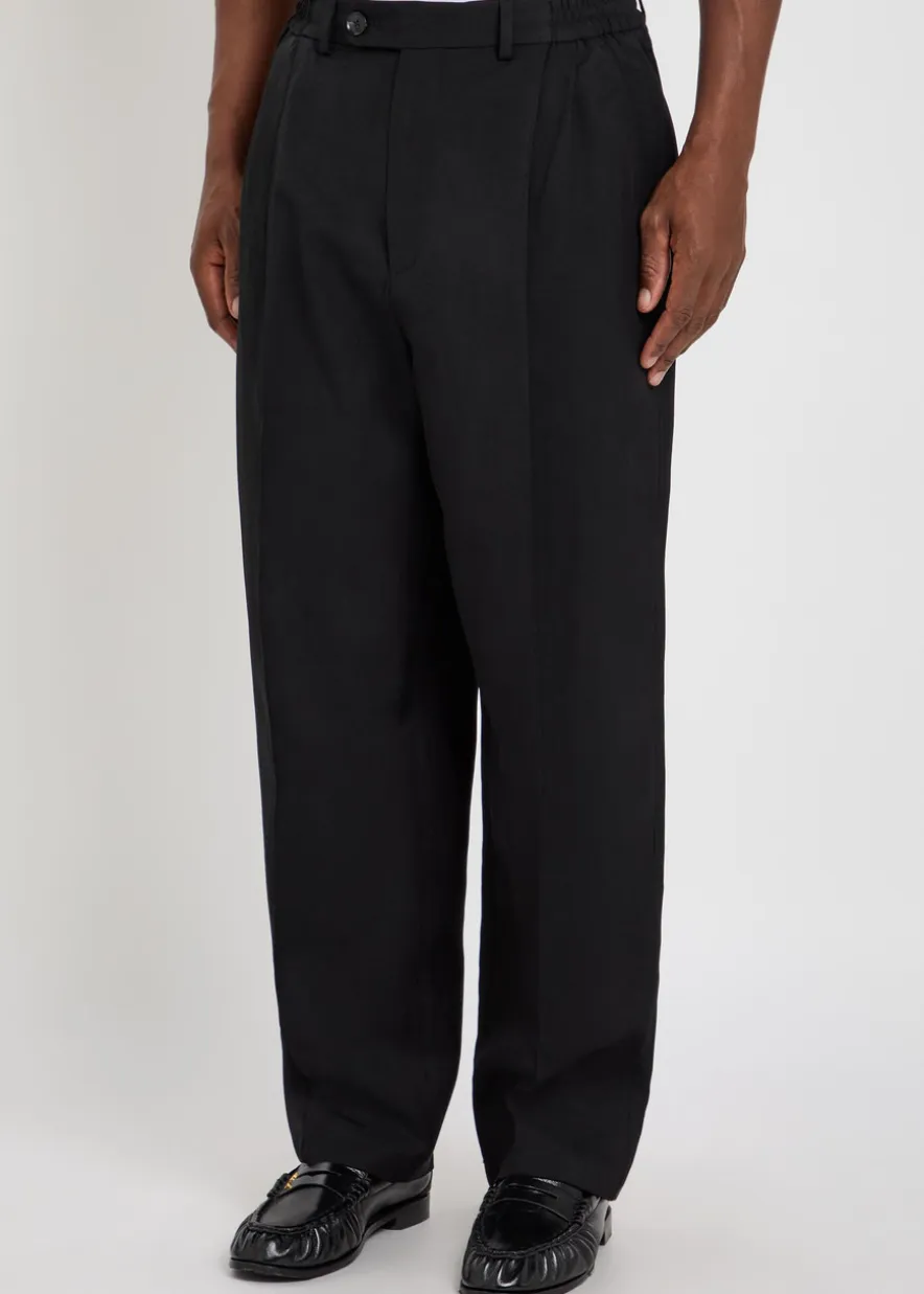 Pleated woven suit trousers