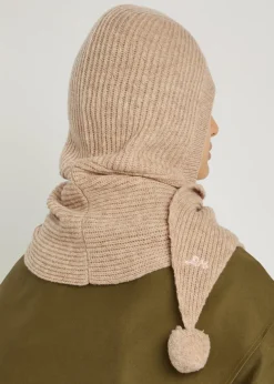 Pom-pom knit hood
