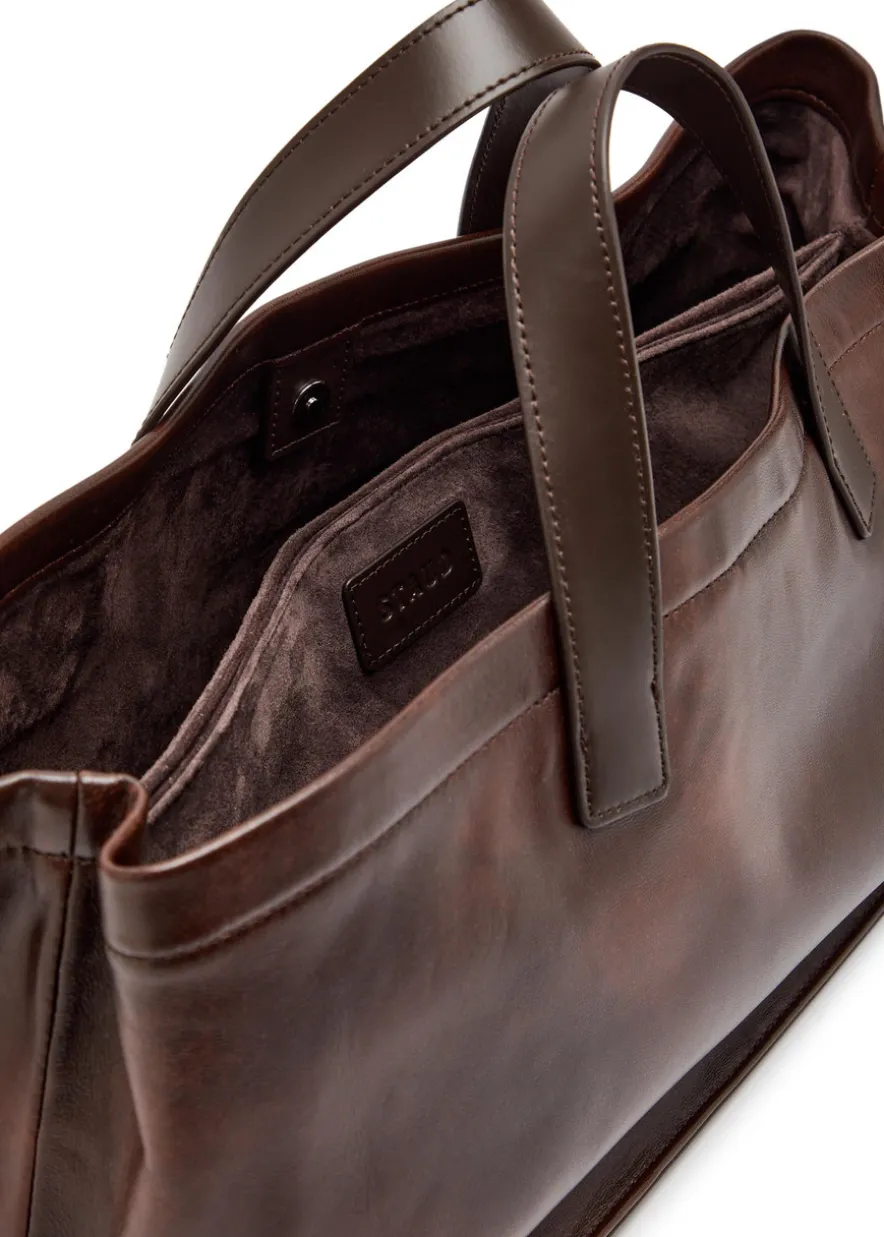 Port leather tote