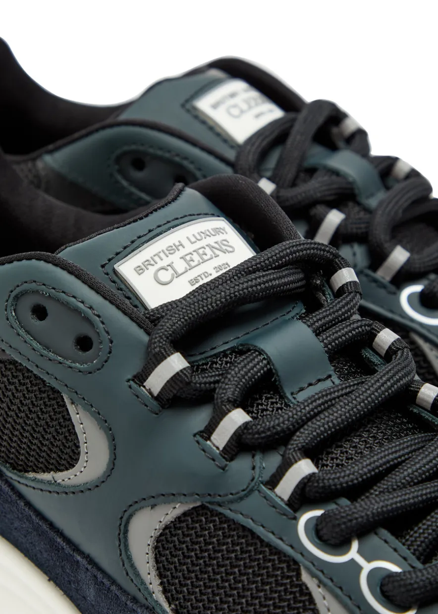 Pulse Runner panelled mesh sneakers
