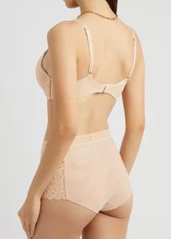 Raffine almond contour bra