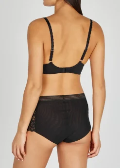 Raffine black contour bra