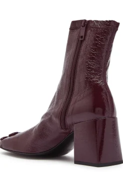 Reedition crinkled vinyl ankle boots