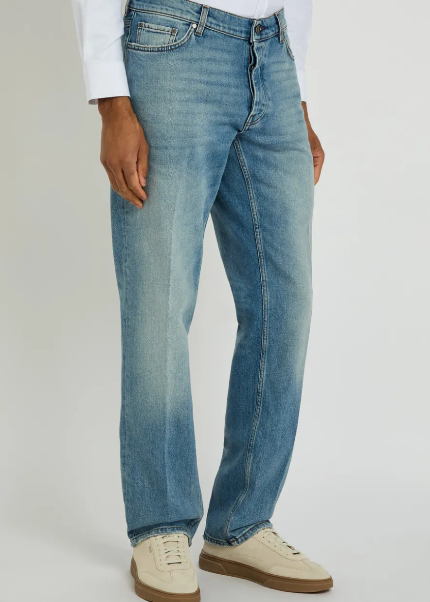 Relaxed tapered-leg jeans