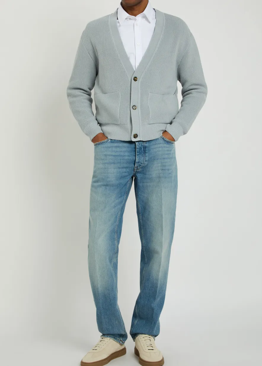 Relaxed tapered-leg jeans