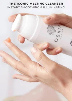 Renaissance Cleansing Gel - Illuminating Vitamin Melting Cleanser