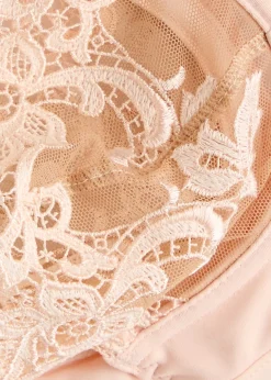 Saga guipure lace underwired bra