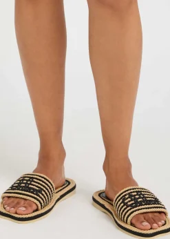 Sand striped woven sliders