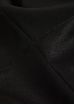 Satin cuffs cropped crepe trousers