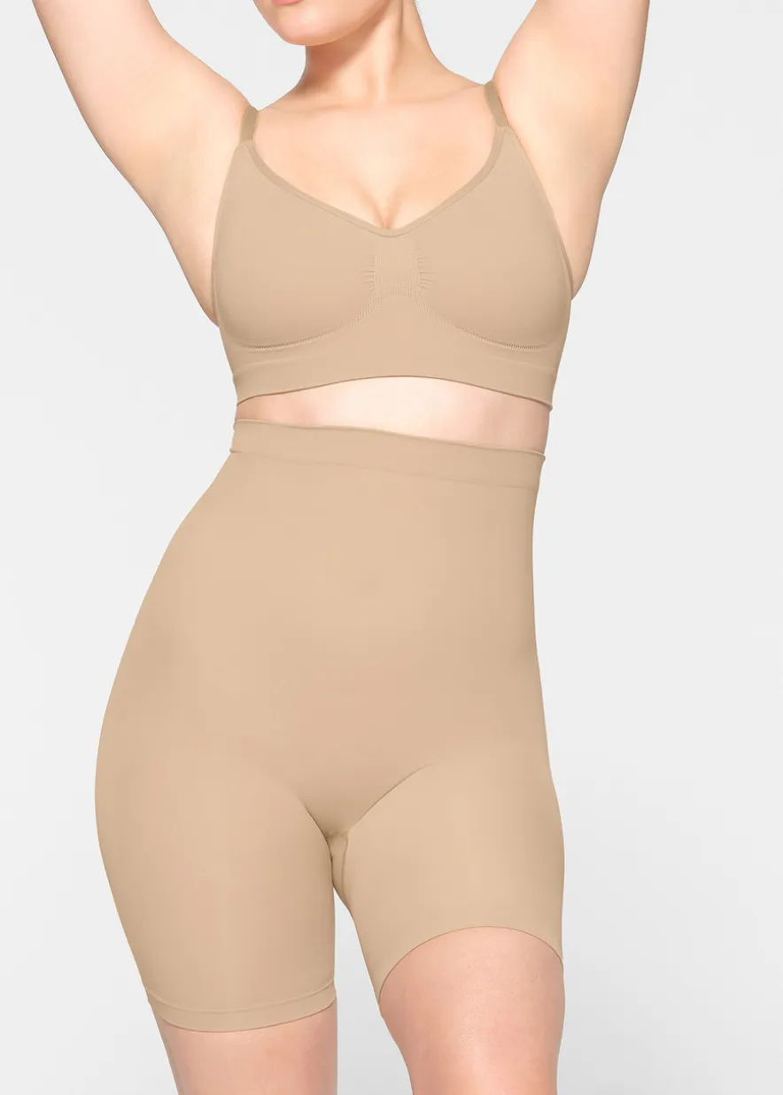 Seamless sculpt mid-thigh shorts