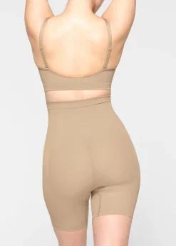 Seamless sculpt mid-thigh shorts