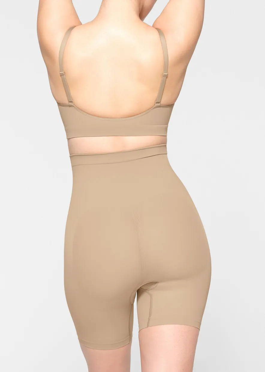 Seamless sculpt mid-thigh shorts
