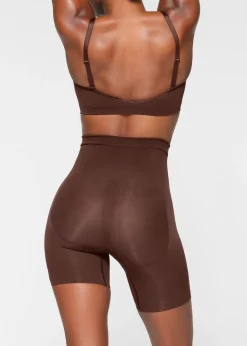 Seamless sculpt mid-thigh shorts