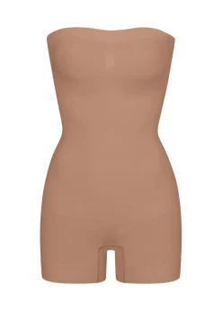 Seamless sculpt strapless shortie body