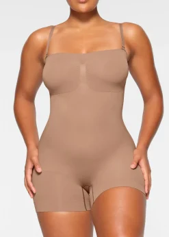 Seamless sculpt strapless shortie body