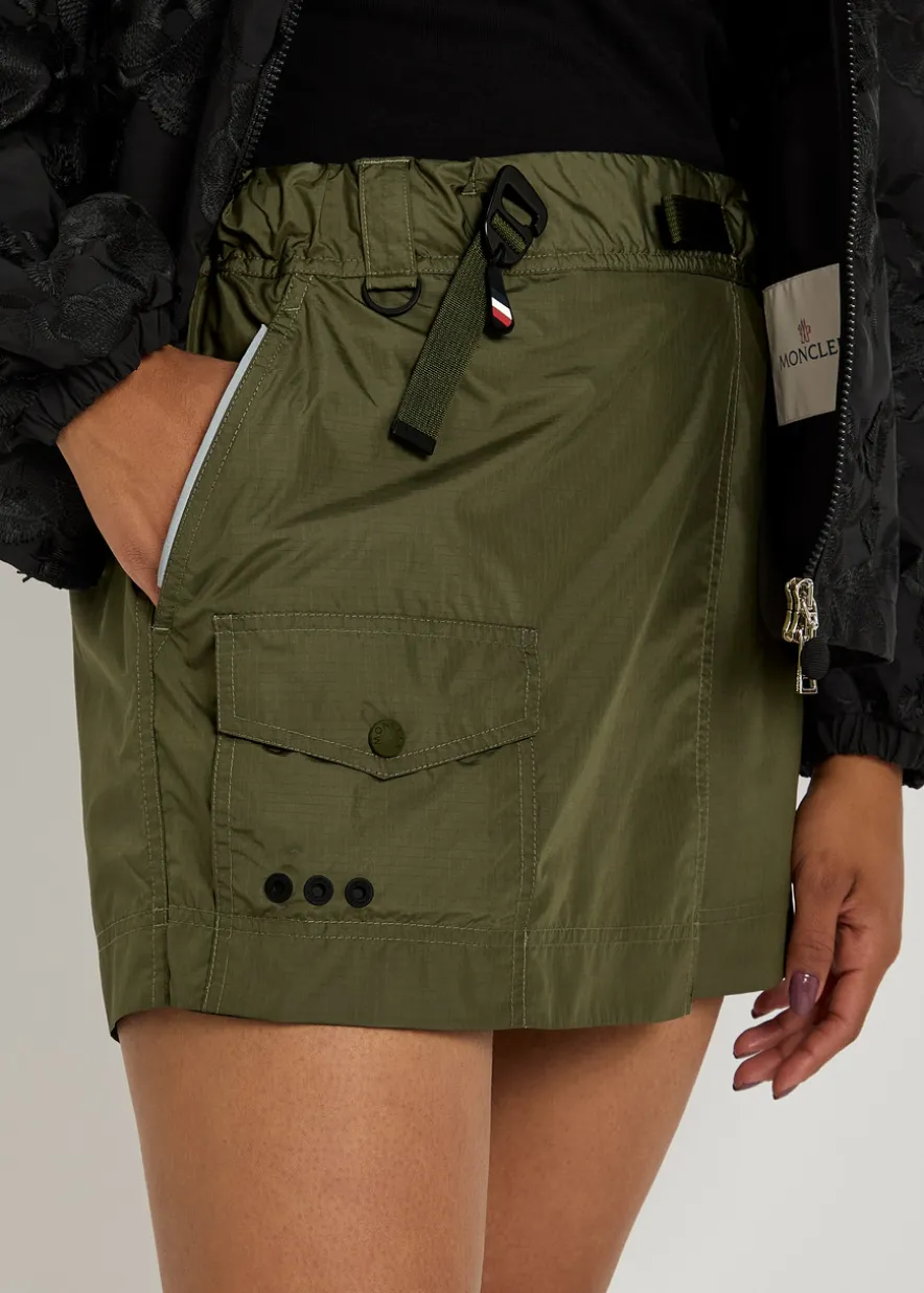 Shell cargo mini skort