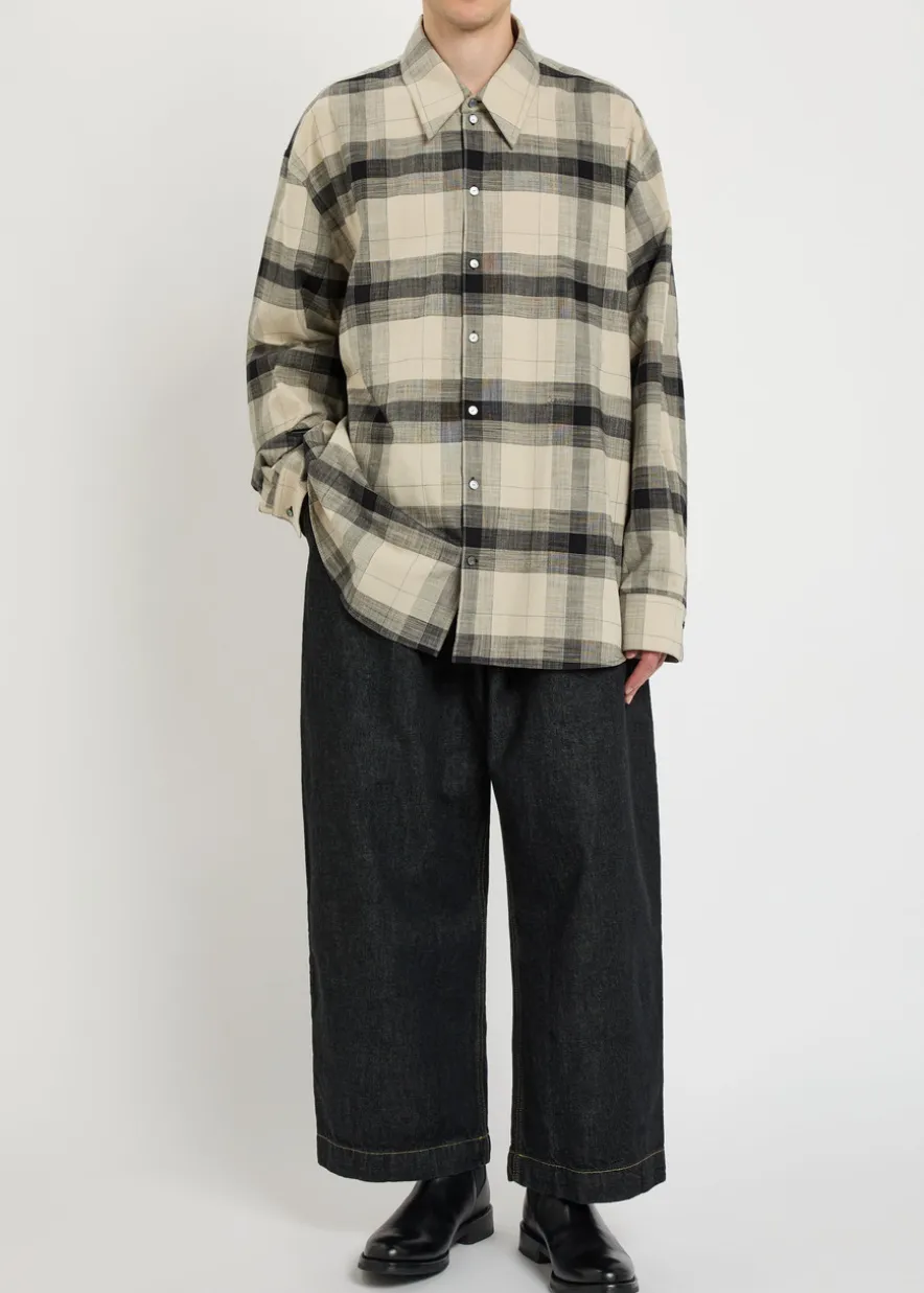Single pleat wide-leg jeans