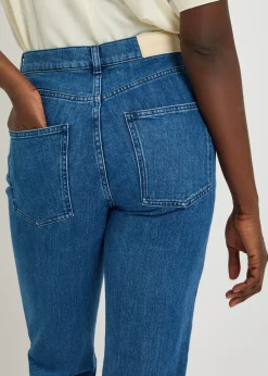 Slim-leg jeans