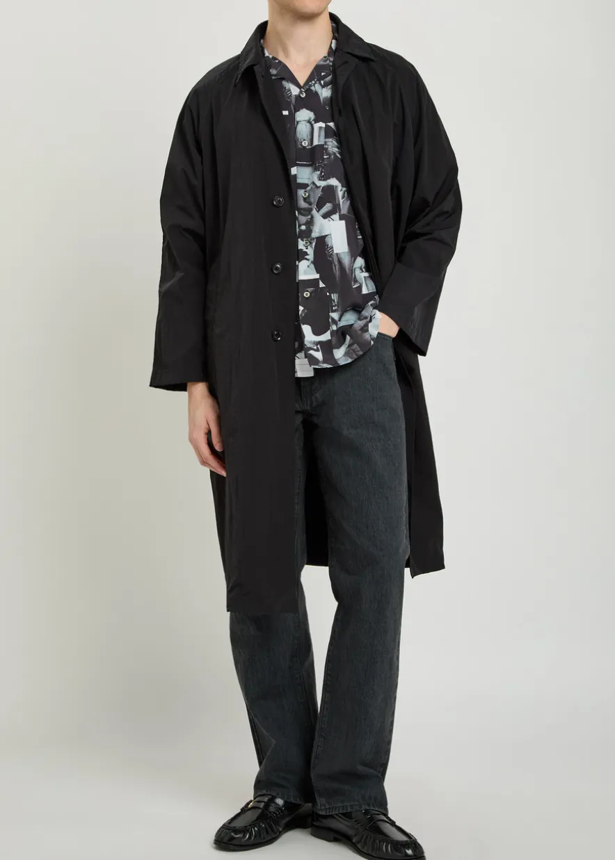 Straight-leg denim jeans