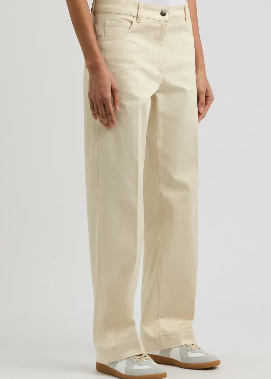 Straight-leg jeans