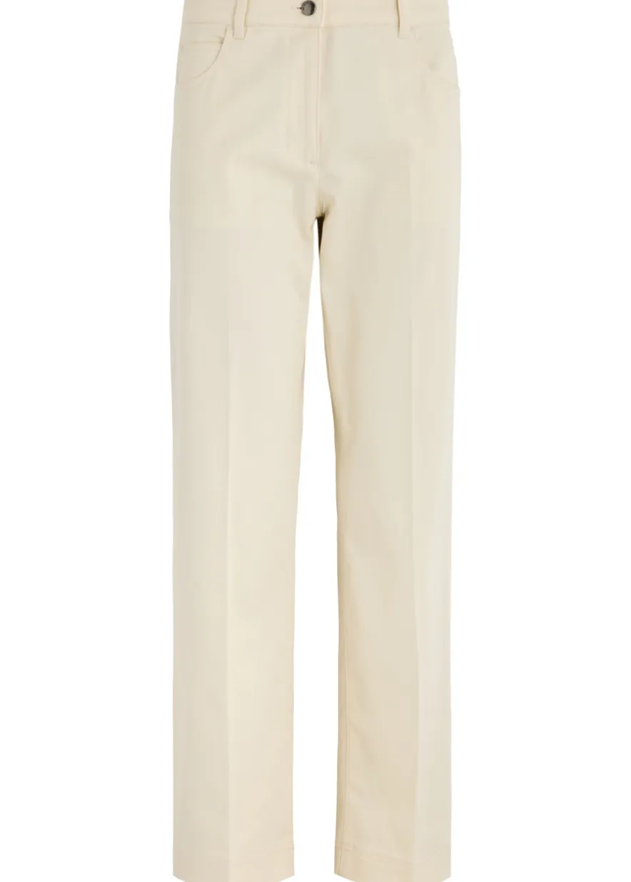 Straight-leg jeans