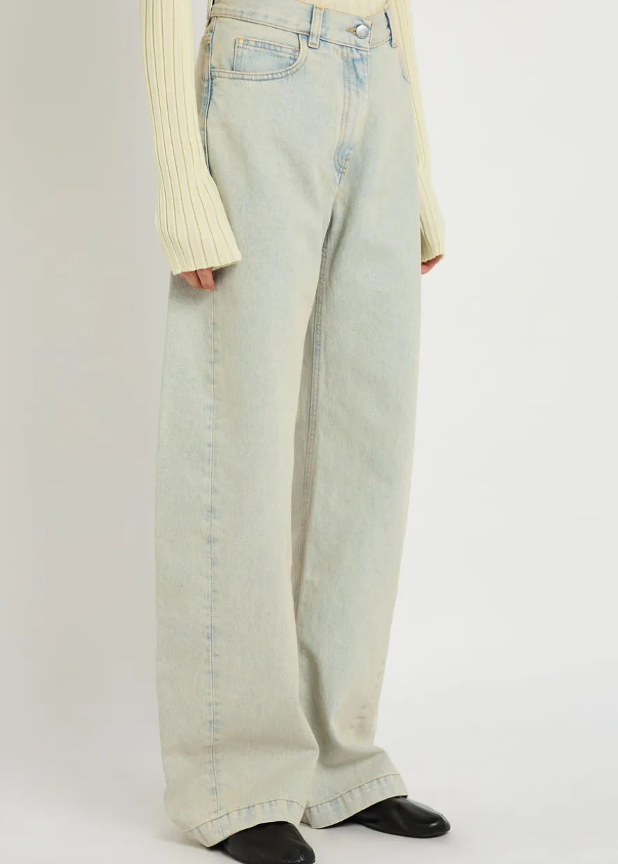 Straight-leg jeans