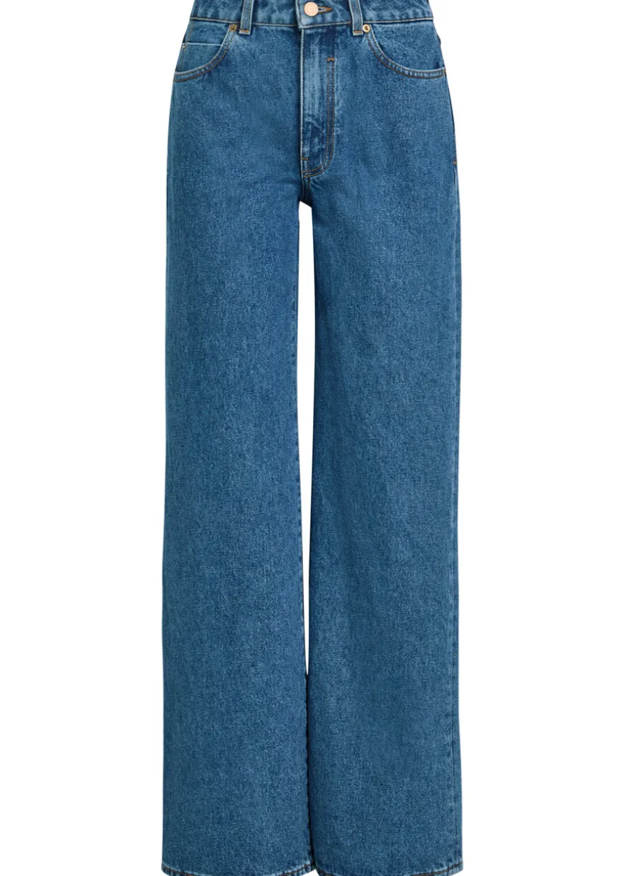 Straight-leg jeans