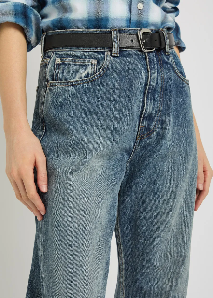 Straight-leg jeans