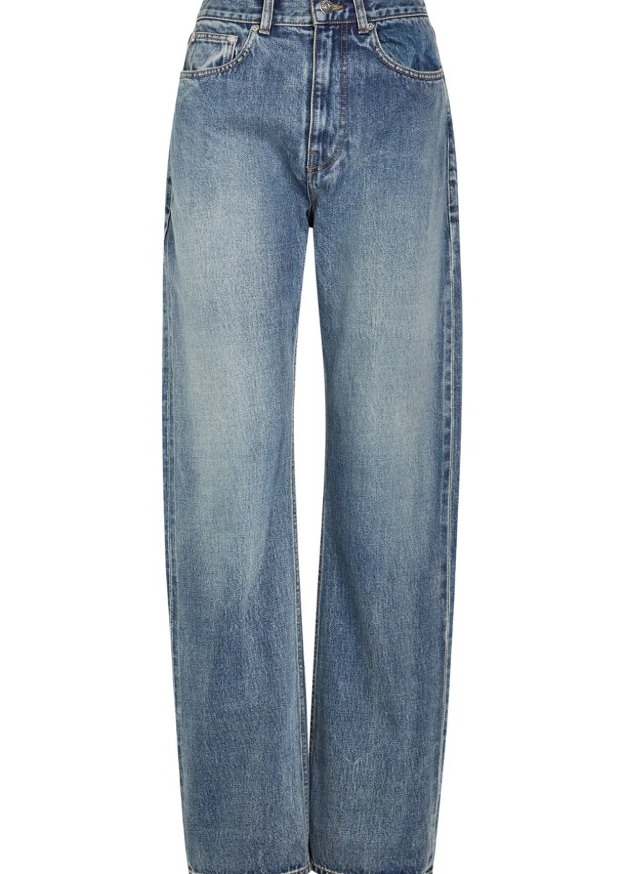 Straight-leg jeans