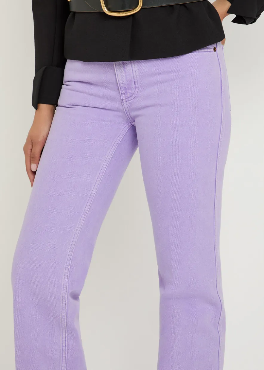 Straight-leg jeans