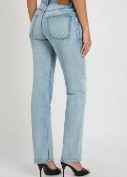 Straight-leg jeans