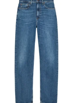 Straight-leg jeans