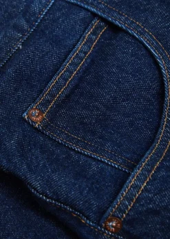 Straight-leg jeans